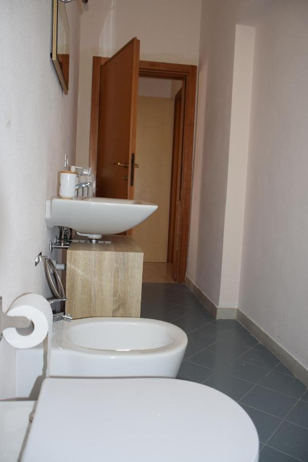 Good House- Ampio Appartamento Vicino Al Mare Rimini Dış mekan fotoğraf