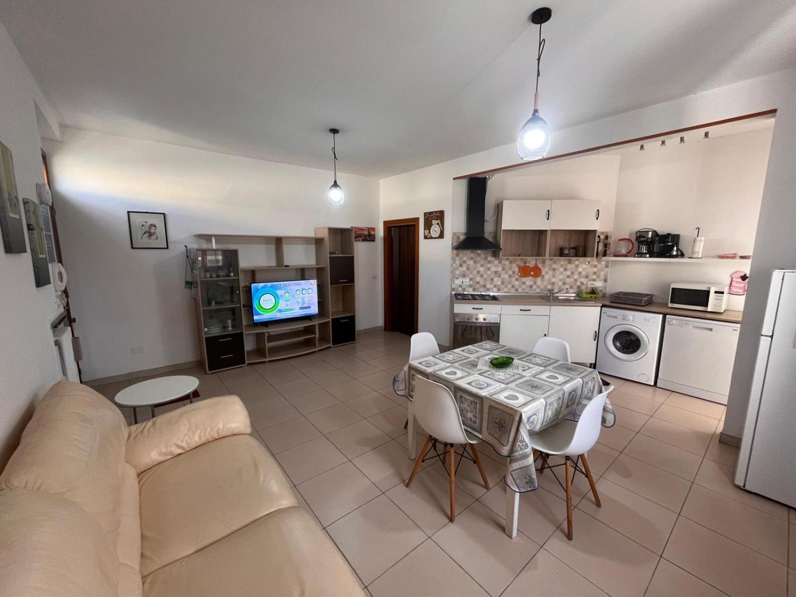 Good House- Ampio Appartamento Vicino Al Mare Rimini Dış mekan fotoğraf